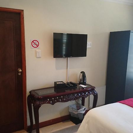 Lily White Guest House Centurion Εξωτερικό φωτογραφία