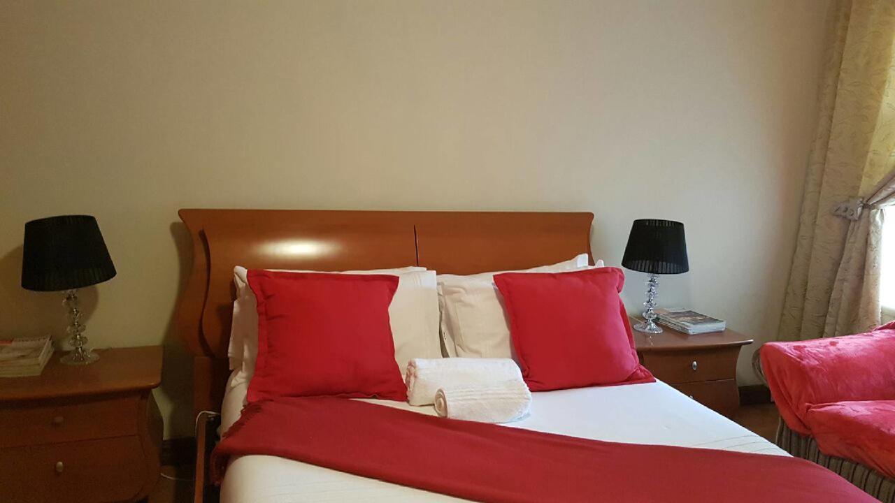 Lily White Guest House Centurion Εξωτερικό φωτογραφία